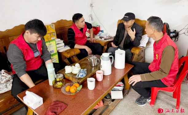 暖心服务 实干为民 ——陆丰市依托“入户联心”做好12345热线回访暖民文章