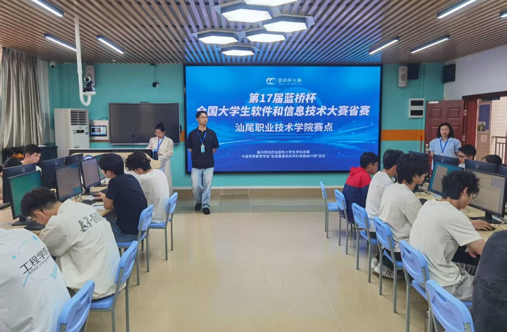 4E300AA653BC9A20178FF6CDB35_494A432B_3A742.jpg