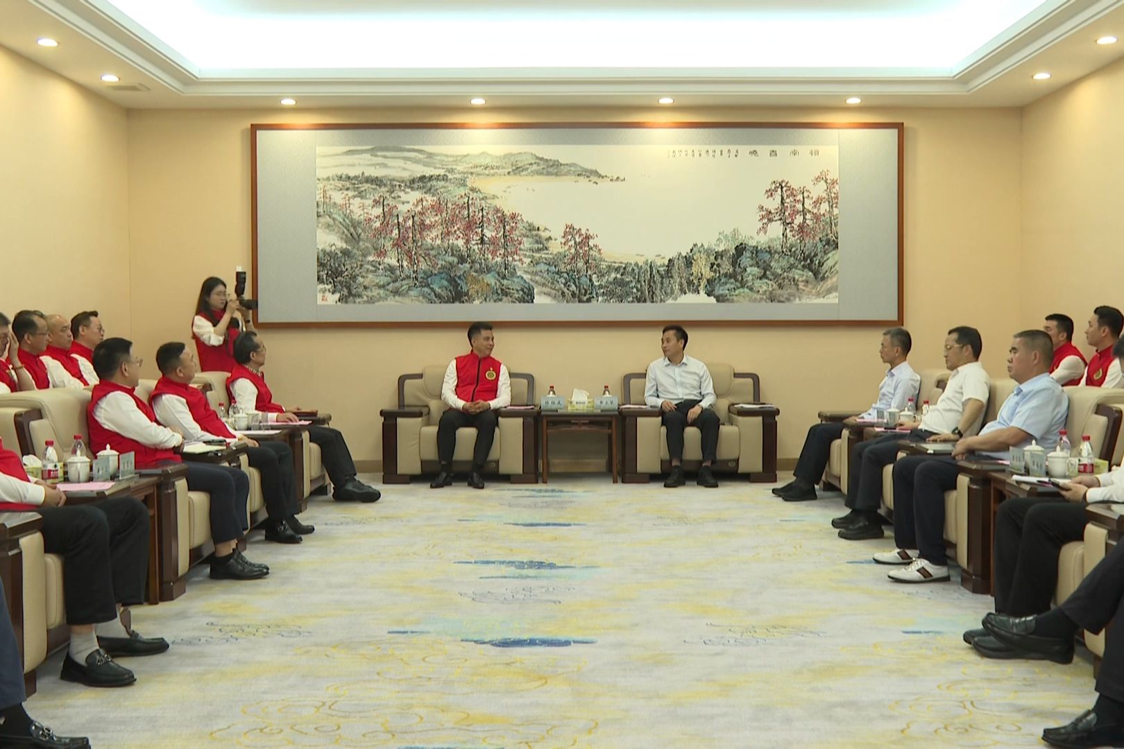 市领导会见珠海市汕尾商会访问团